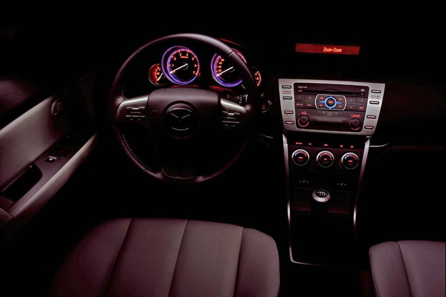  Mazda6 2007 года  (фото 11 из 36)
